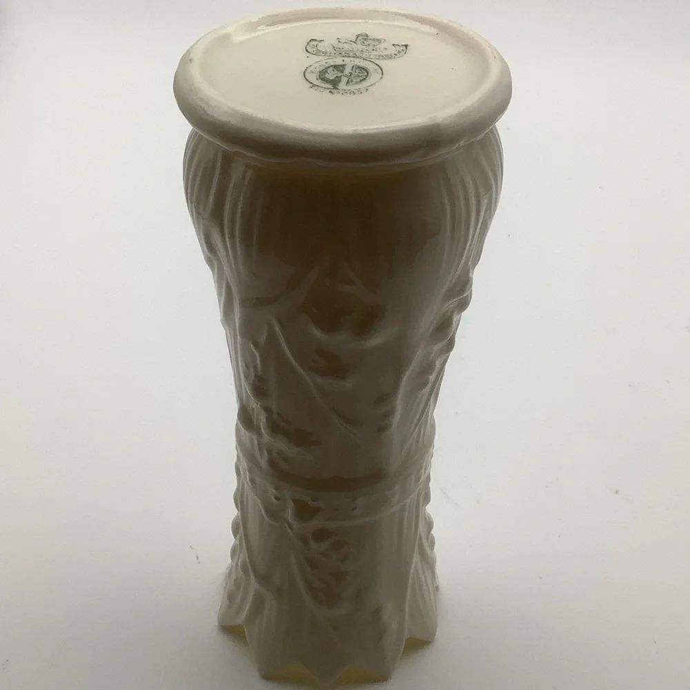 Vintage Belleek Ireland Yellow Ribbon Vase